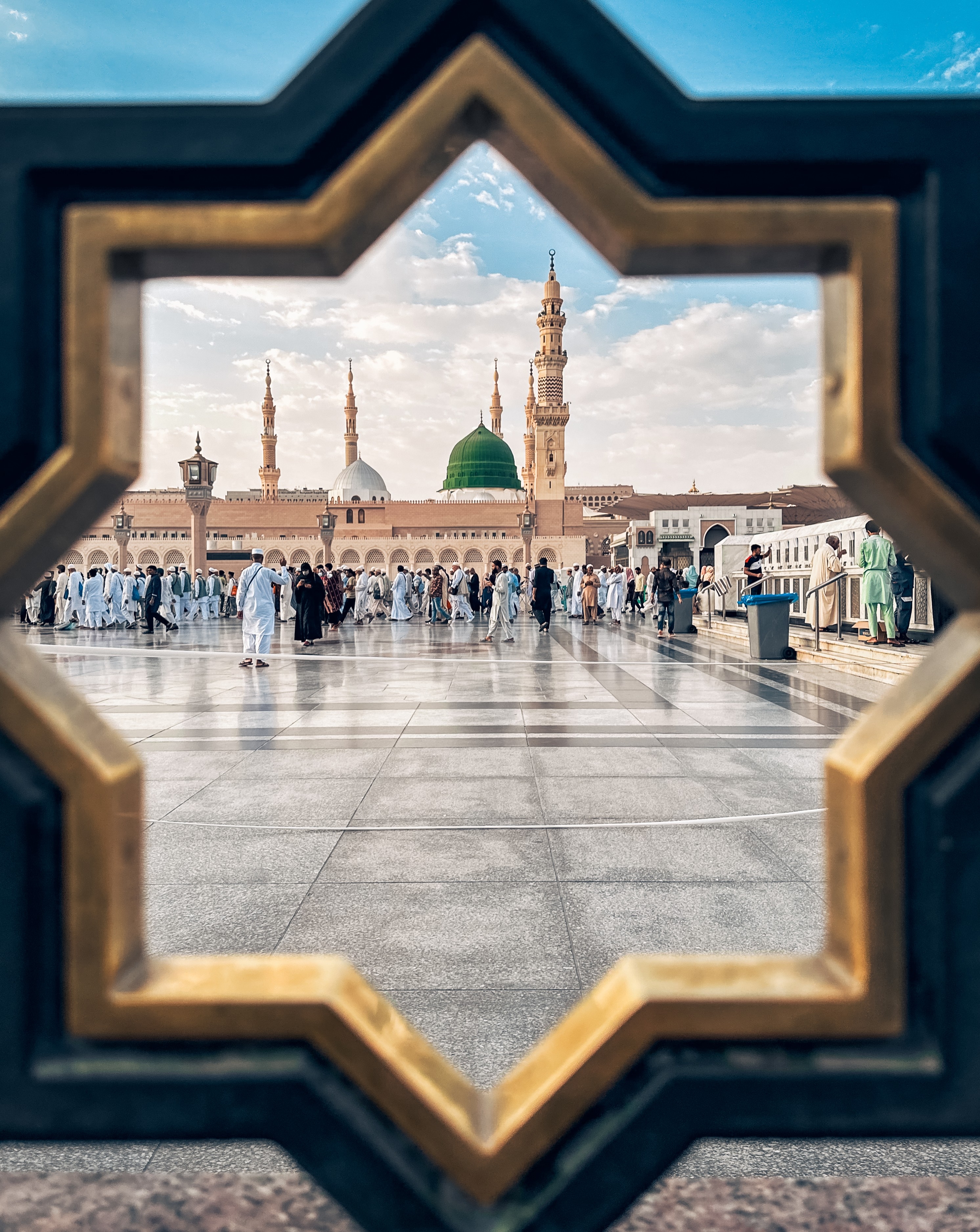 Cover Image for From Kyrgyzstan to the Kaaba, Photographer Reflects on Ramadan in Saudi Arabia
